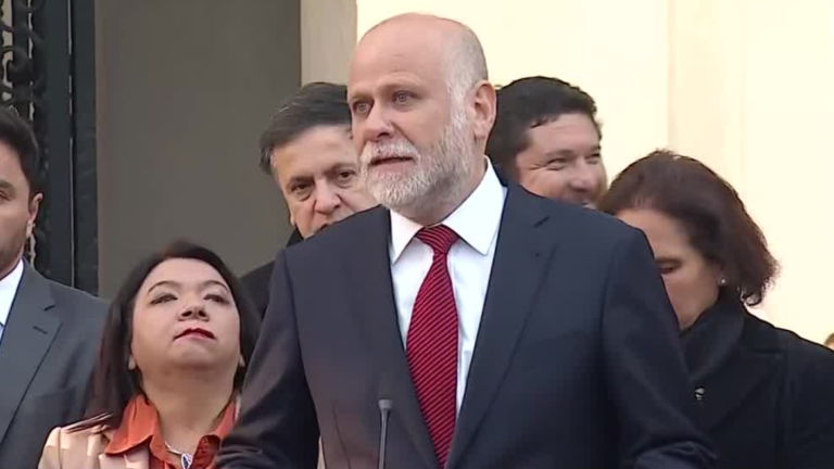 ¿Vínculos con la municipalidad de San Ramón? La causa por licencia de conducir de Álvaro Elizalde