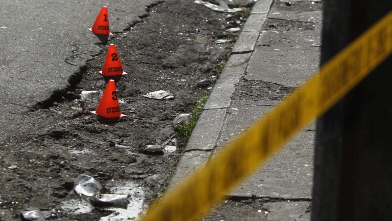 San Bernardo: Se bajó a comprar comida, fue baleado y habrían secuestrado a su acompañante