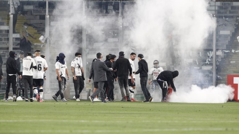 Tenía prohibición de ingreso: Revelan que hincha de Colo Colo entró al Monumental con entrada de cortesía de ByN