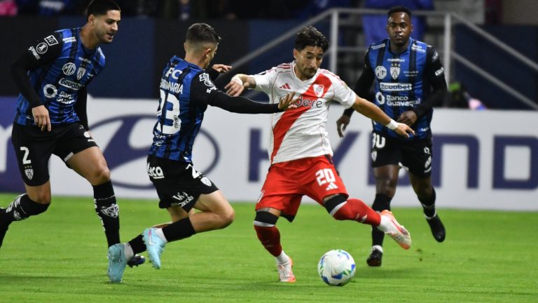 River reaccionó ante Independiente del Valle y rescató un empate en Ecuador