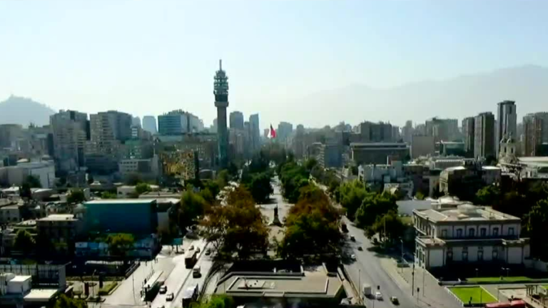 Destaca conectividad y movilidad: Estas son las mejores comunas para vivir en Santiago