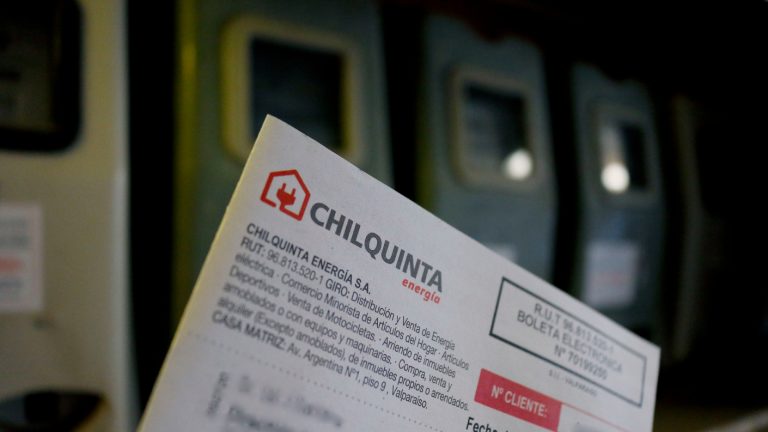 Gobierno ofrece subsidio eléctrico para descuentos en boletas de luz: Así puedes pagar hasta $81 mil menos