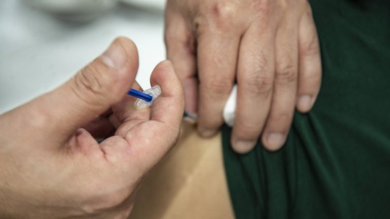 Vacuna contra la influenza: Las estaciones de Metro con puntos de inoculación gratuitos