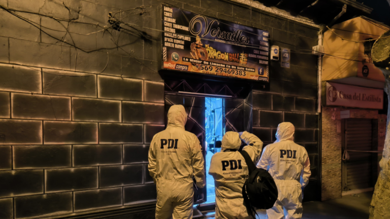 Hombre fue asesinado a balazos en barbería de Limache: Una adulta mayor quedó herida