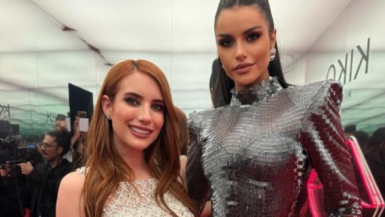 “Cosas que jamás imaginé”: Emilia Dides sorprendió posando con Emma Roberts en evento en Milán