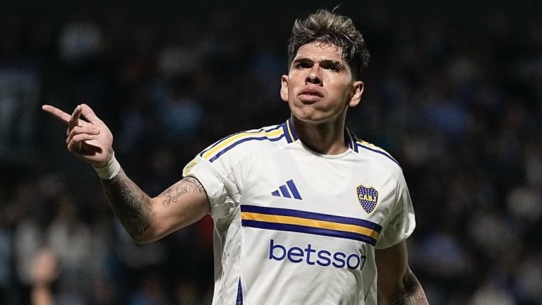 Pasado albo: La especial dedicatoria de Carlos Palacios tras marcar gol clave en Boca