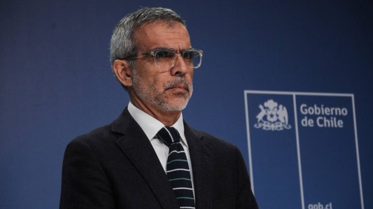 Gobierno presenta querella por omisión de socorro tras naufragio de lancha Bruma en Coronel