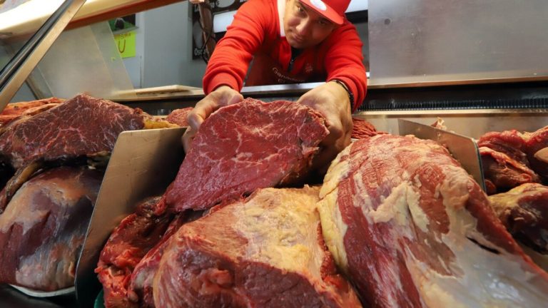 Semana Santa: ¿Qué día los creyentes no comen carnes rojas y por qué?