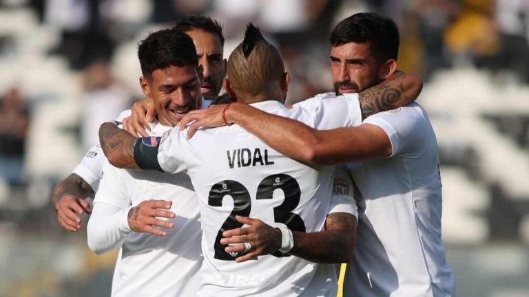 Colo Colo le quita el invicto a Coquimbo con doblete de Bolados y toma impulso en la Liga de Primera