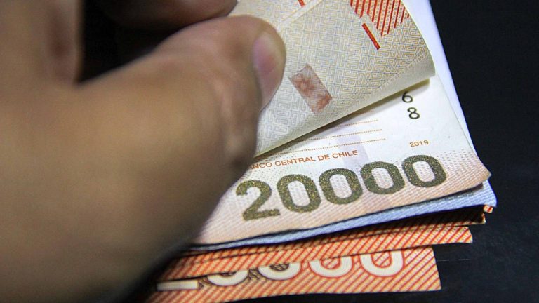 Nueva alza del sueldo mínimo: Gobierno y CUT llegan a acuerdo y subiría a 539 mil pesos