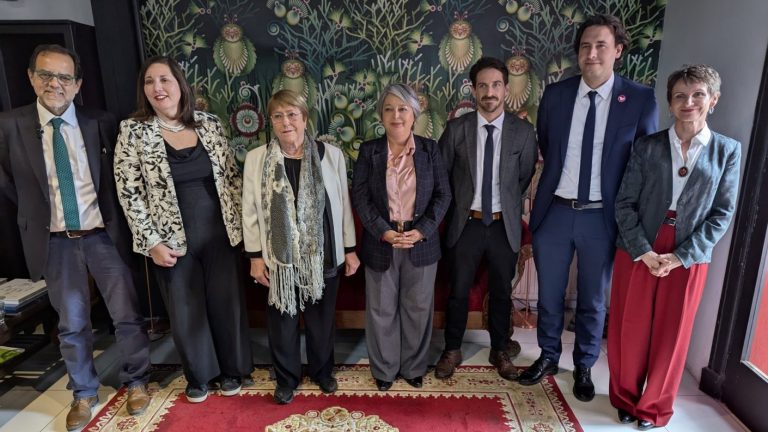 De cara a las primarias: Michelle Bachelet se reunió con candidatos presidenciales del oficialismo