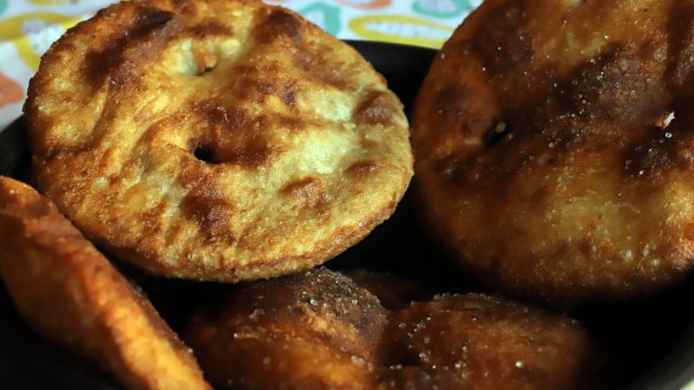 Pusimos a prueba las sopaipillas caseras y las de fábrica: ¿Cuáles son mejores?