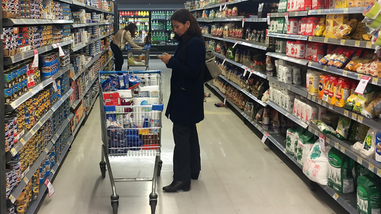 Feriado del 21 de mayo: Conoce cómo funcionarán supermercados y comercio