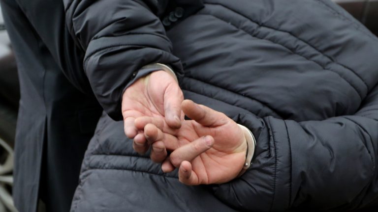 Detienen a presunto violador en serie de Concepción: Habría extorsionado a víctimas en redes sociales