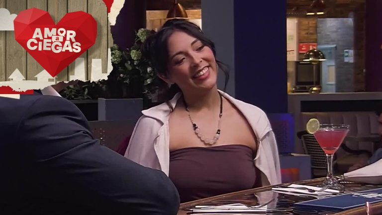 Periodista reveló que trabajó como stripper en Irlanda: “No se encuentra pega fácil”