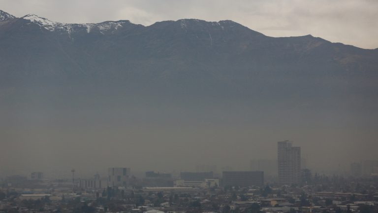 Restricción vehicular para HOY jueves 29 de mayo por anuncio de Alerta Ambiental en la Región Metropolitana