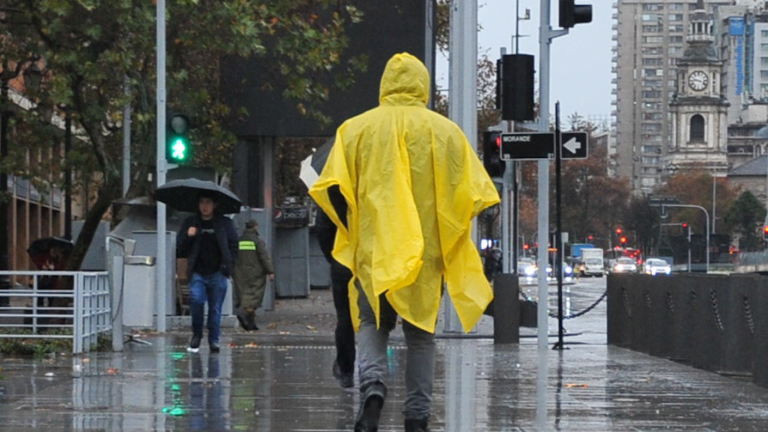 Anuncian lluvias para la RM: Revisa cuándo empezarían las precipitaciones en Santiago
