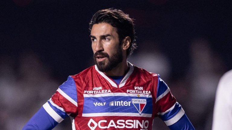 Ley del ex: Juan Martín Lucero participó en goleada de Fortaleza contra Colo Colo con esta anotación