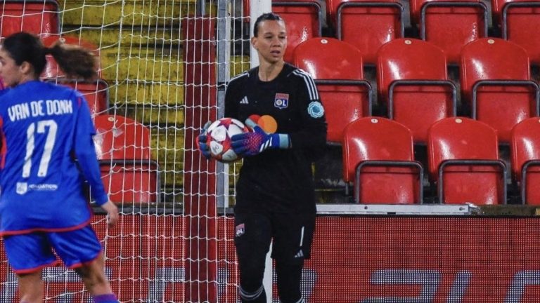 Sigue sumando: Christiane Endler fue premiada como mejor portera en Francia