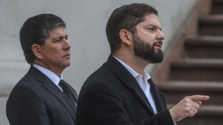 Según declaró Monsalve: Así fue la conversación con el pdte. Boric sobre denuncia de violación