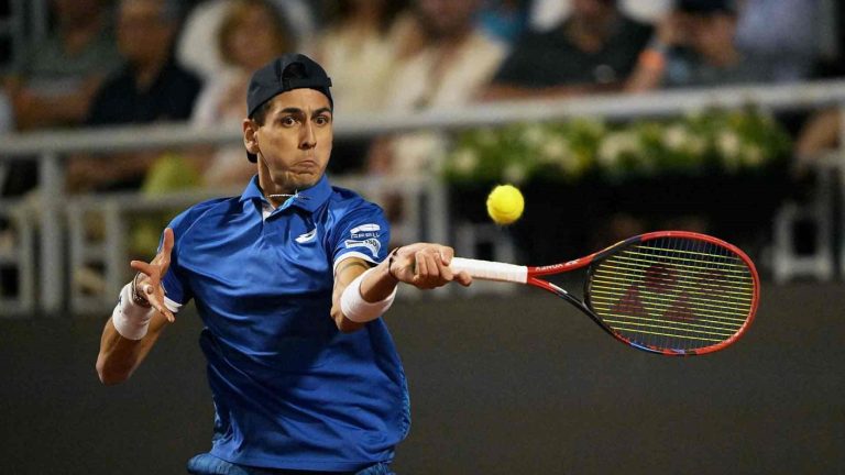 Primer paso: Alejandro Tabilo se estrenó en Roland Garros con una sufrida victoria