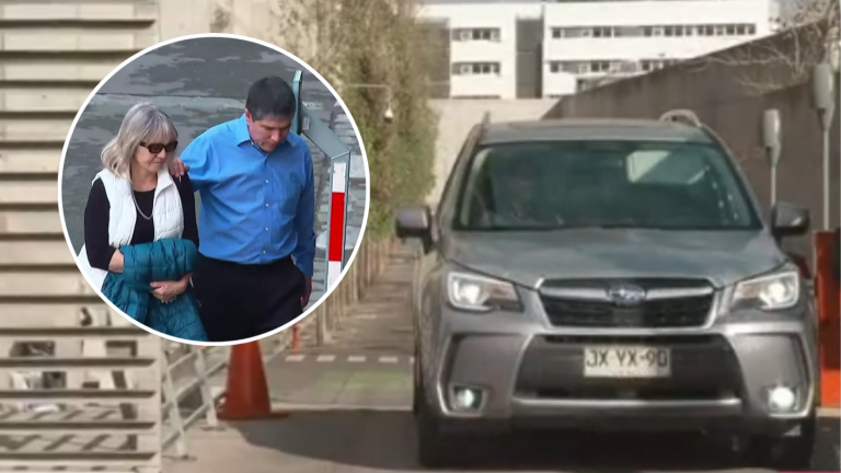 Acompañado de su esposa: Monsalve emprendió viaje a Viña del Mar para cumplir arresto domiciliario