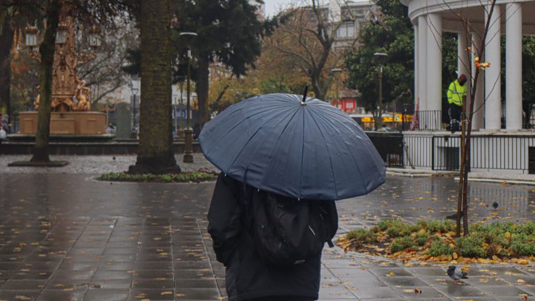 Dirección Meteorológica emite aviso por  temporal en DOS regiones de Chile