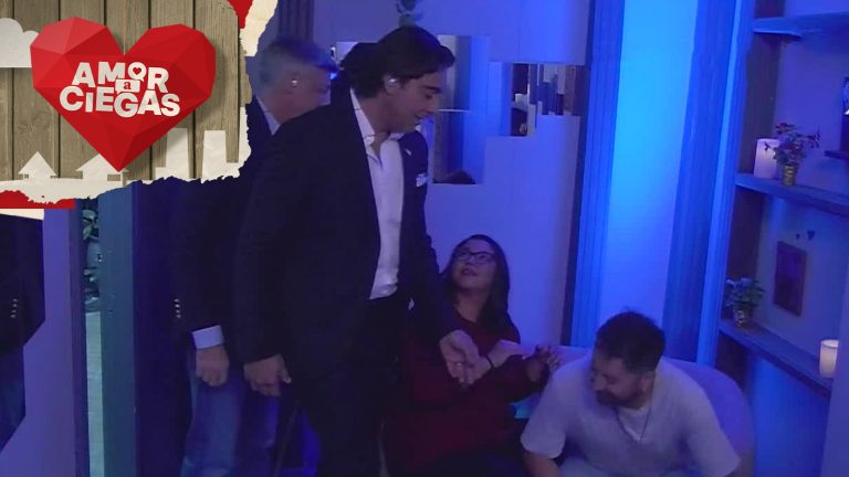 ¡Tuvo competencia! Yann Yvin y Cristián Riquelme interrumpieron cita para conseguir masaje en Amor a Ciegas