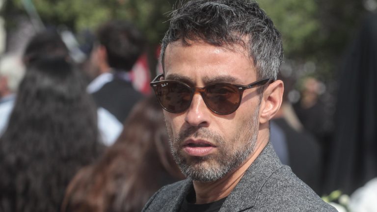 Aseguran que Jorge Valdivia habría pedido permiso para salir del país pese a tener arresto domiciliario nocturno