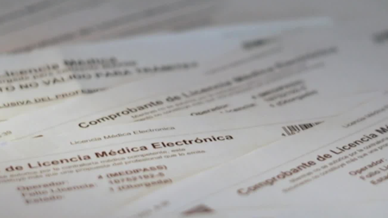 Contraloría detecta a 3.500 funcionarios con licencias de médicos investigados por fraude