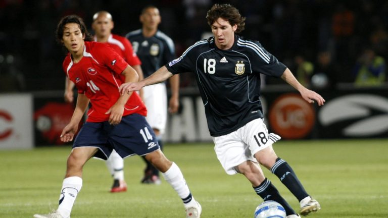 Chile va por otra hazaña: Qué jugadores se mantienen del histórico triunfo ante Argentina el 2008