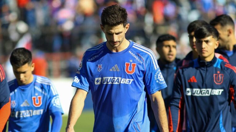 Curicó da el golpe y deja a la U contra las cuerdas en Copa Chile