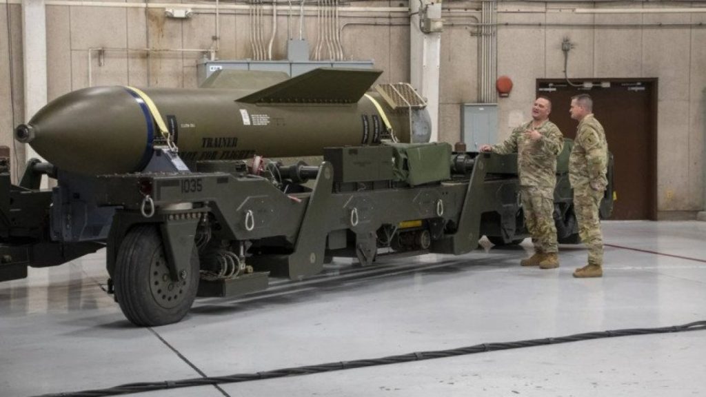 Cómo es la GBU-57, la bomba “anti-búnker” que tensiona el conflicto entre  Irán e Israel