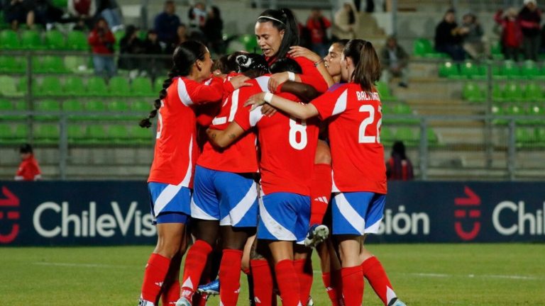 Con varias jugando en el extranjero: La nómina de Chile para la Copa América Femenina 2025