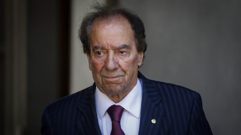 A los 93 años falleció Rafael Cumsille, presidente nacional de la Confedech