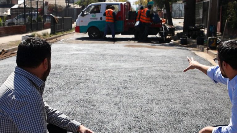 Municipio Peñalolén aumenta en un 130% la capacidad de pavimentación