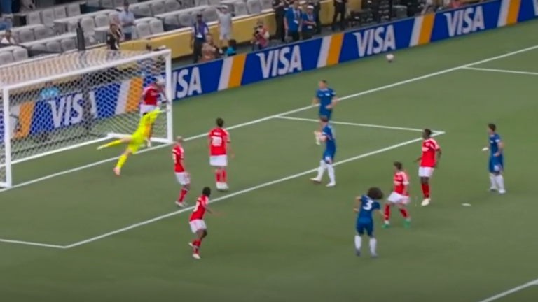 En la línea: La increíble salvada del Benfica ante el Chelsea por el Mundial de Clubes