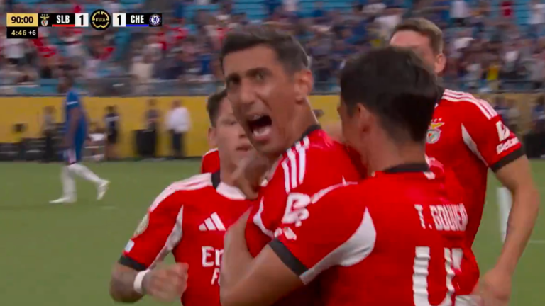 ¡De no creer! Ángel Di María muestra categoría y convierte el empate para el Benfica ante el Chelsea