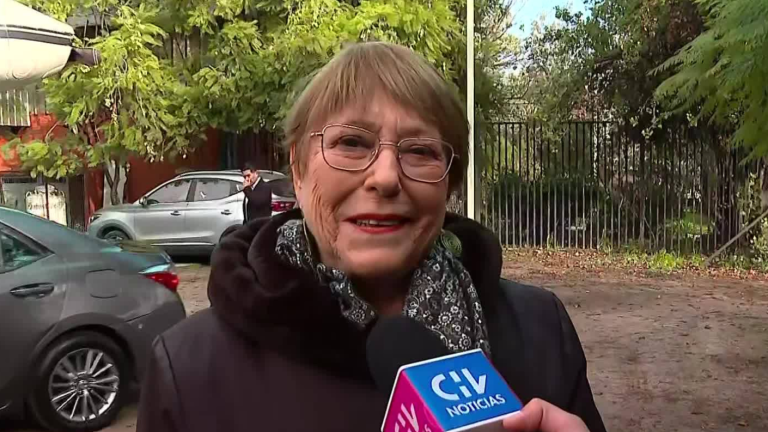 Expresidenta Bachelet comprometió apoyo a candidato ganador de las primarias: “Voy a ayudar donde sea últi”