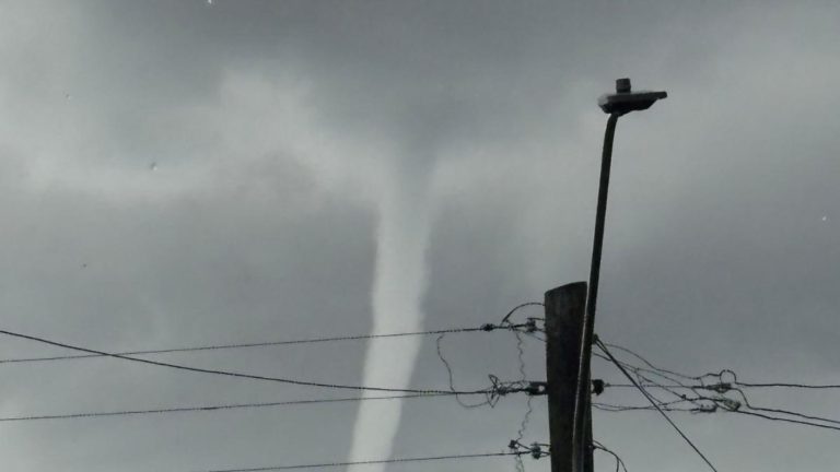 ¿Qué es la 'nube embudo' captada en Litueche? Eduardo Sáez lo explica en simple