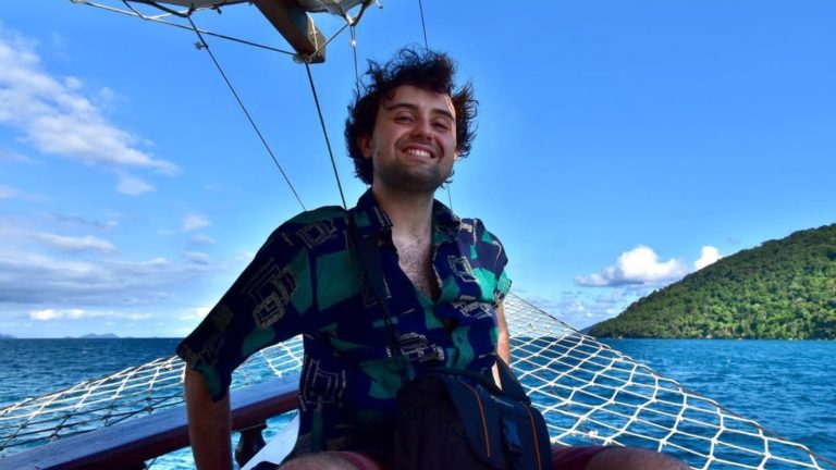 “Nunca he sido ni seré un acosador”: “Brunito” de los 80 rompe el silencio tras graves acusaciones