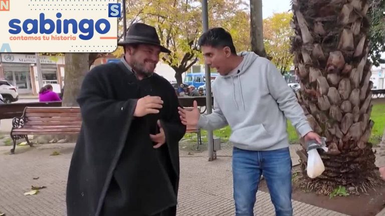 Disfrutando de los panoramas en la plaza de Molina | De plaza en plaza | Sabingo