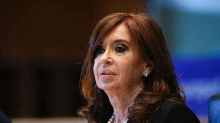 Cristina Fernández a la cárcel: Corte Suprema confirma condena a expresidenta de Argentina