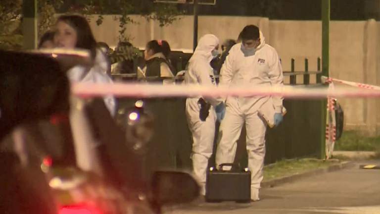 Asesinan a padre y dejan a hija de 13 años en riesgo vital tras balacera en Maipú