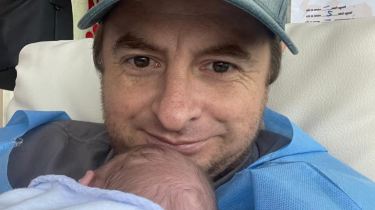 Coke Hevia dio importante noticia tras “93 días de batalla” de su hijo prematuro