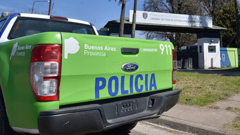 Impacto en Argentina: Hombre golpeó a expareja, la roció con bencina y la secuestró con su hija de 2 años