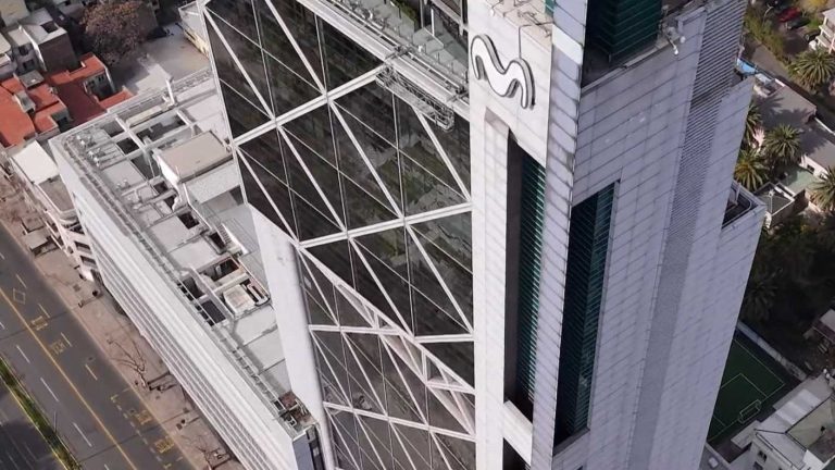 ¿El fin de una era? Telefónica retoma venta de icónico edificio corporativo en Plaza Italia