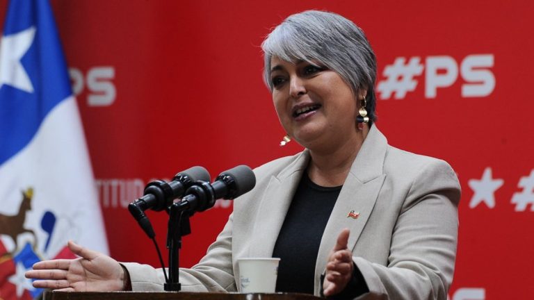 Tras dichos de Jadue: Jara aseguró que la suspensión de su militancia “no ha estado sobre la mesa”