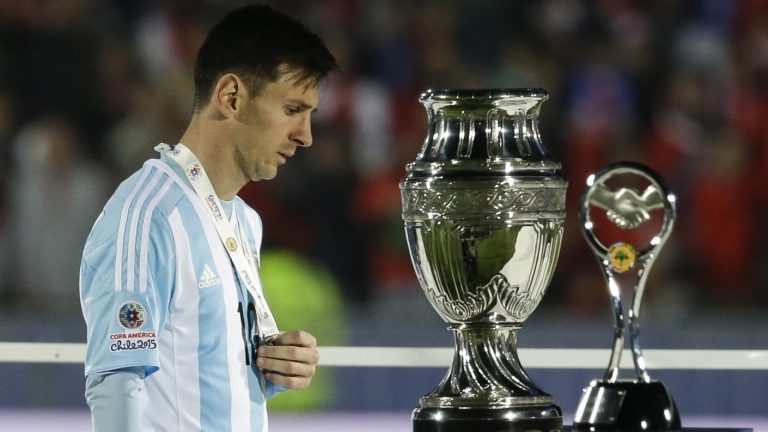Corona vacante: Por qué Messi rechazó el premio al Mejor Jugador de la Copa América 2015