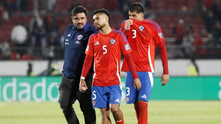 Otro mazazo: La Roja sufre importante descenso tras actualización del Ranking FIFA